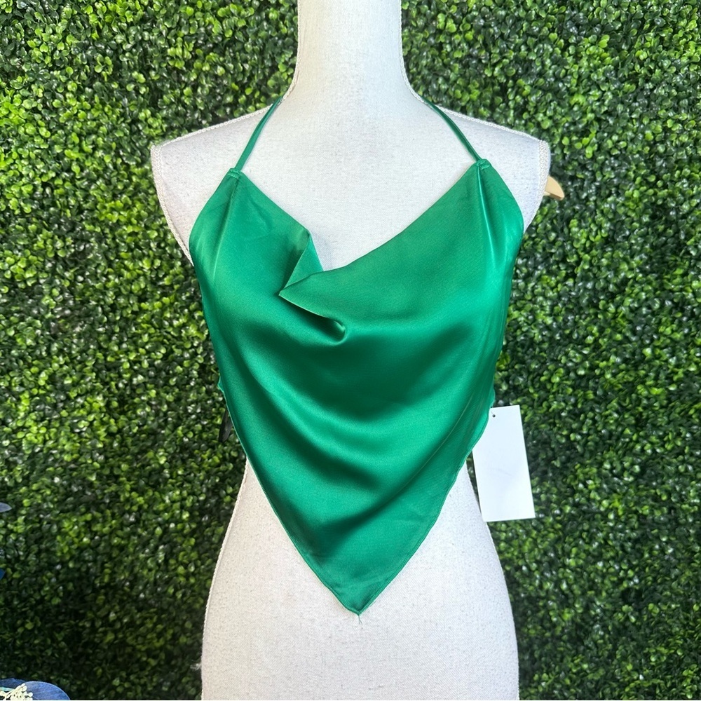 Green halter bandana open back crop top nwt